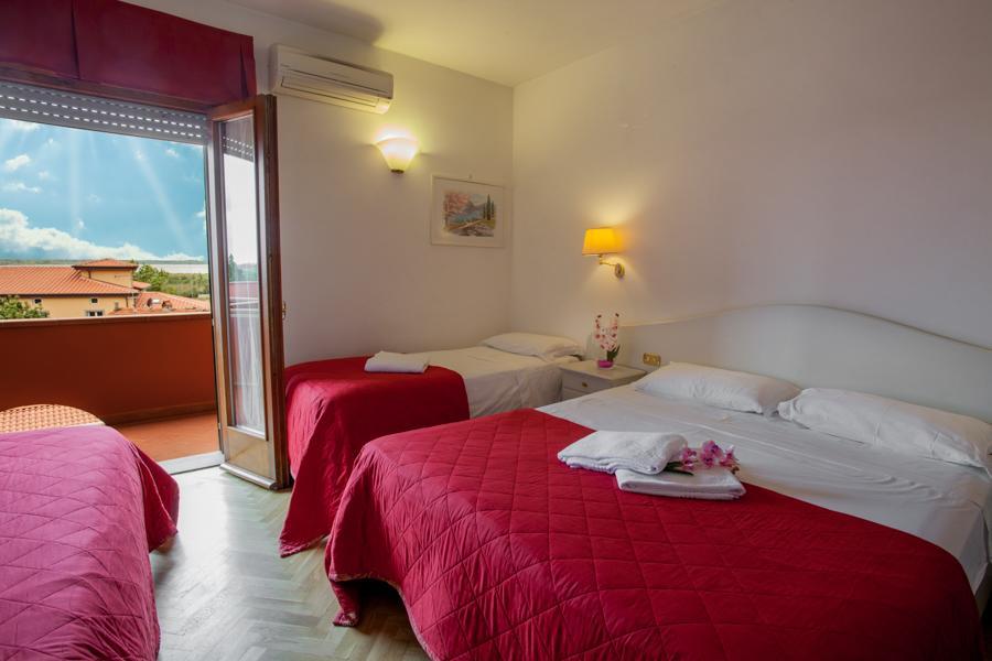 Hotel Le Rotonde Massaciuccoli ภายนอก รูปภาพ