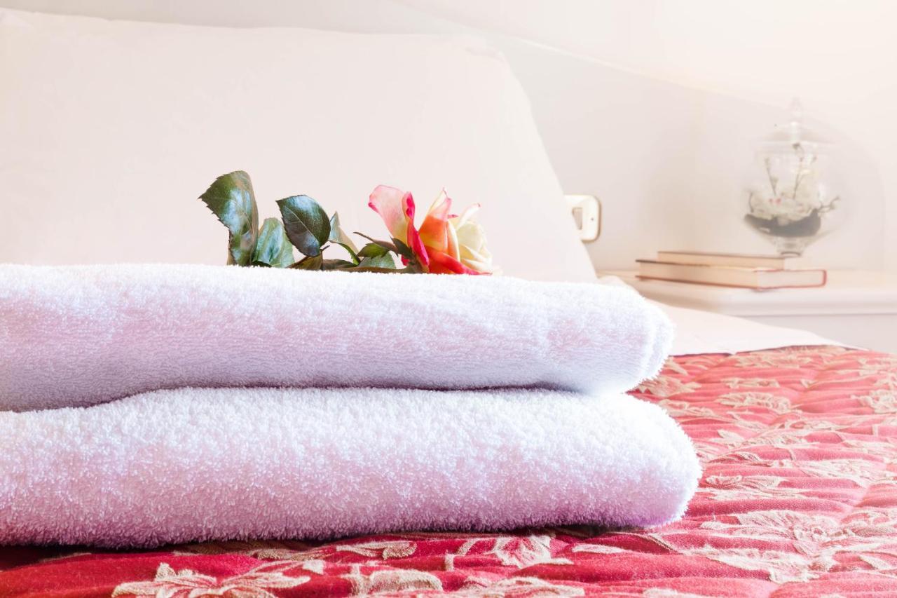 Hotel Le Rotonde Massaciuccoli ภายนอก รูปภาพ